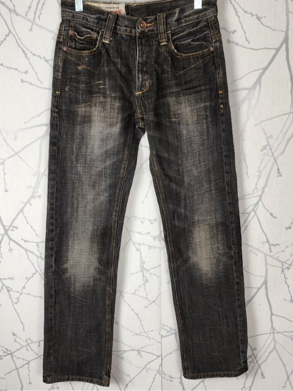 Chevignon VTG Legend Label Black Wash Rigid Denim Straight Leg Jeans